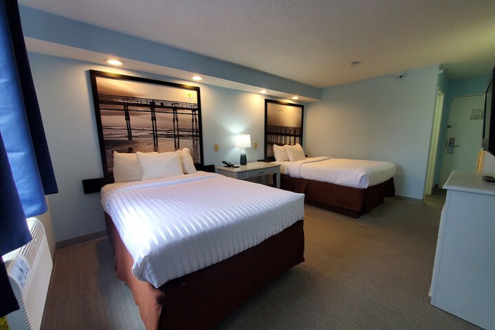 Room 28 of 30