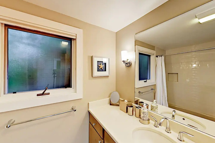14521 40th Ave NE Home 3 Bathrooms Home