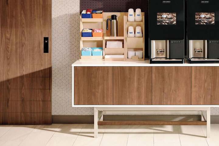 Holiday Inn Express Newark Airport Elizabeth by IHG