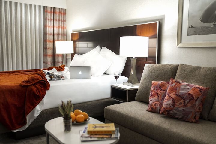 ALO Hotel by Ayres Orange