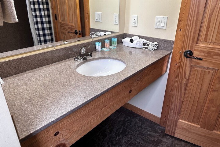 Methow River Lodge & Cabins