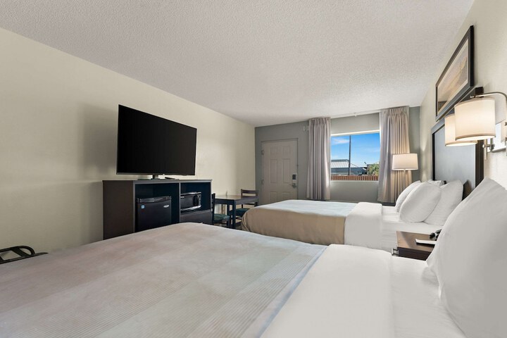 Quality Inn & Suites Dublin