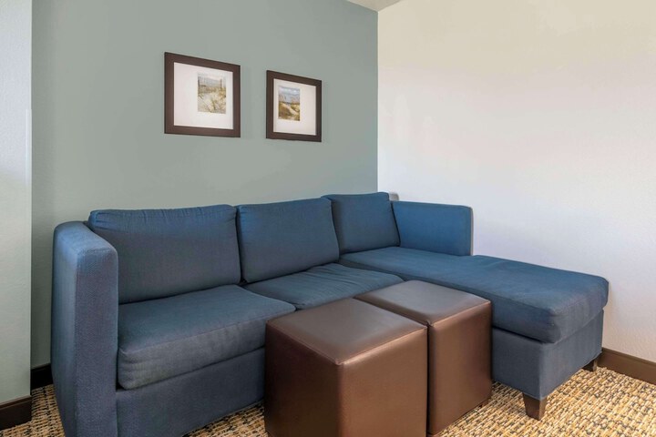 Room 42 of 54