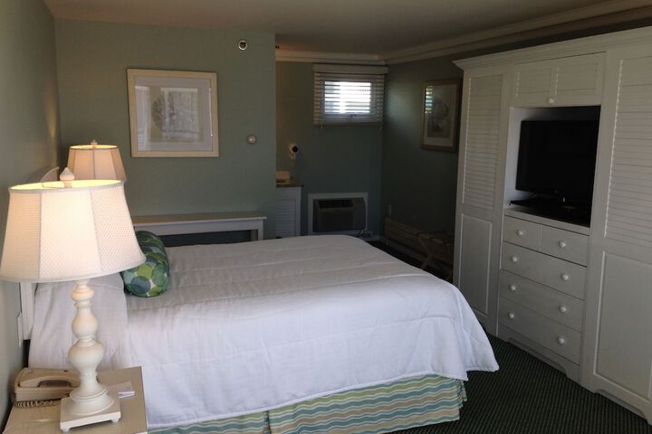 Anchorage Inn and Resort