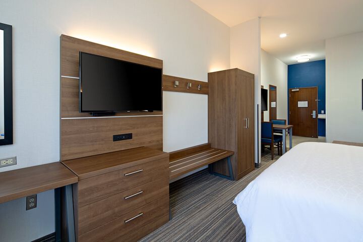 Holiday Inn Express Hotel & Suites Atascadero by IHG