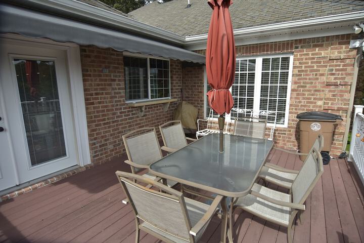 Sundeck 63 of 75