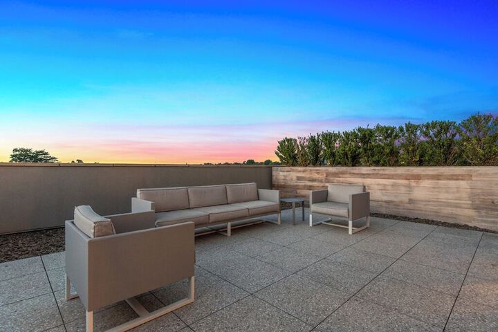 Terrace/Patio 149 of 164