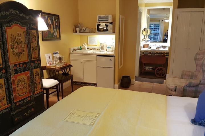 Room 103 of 392