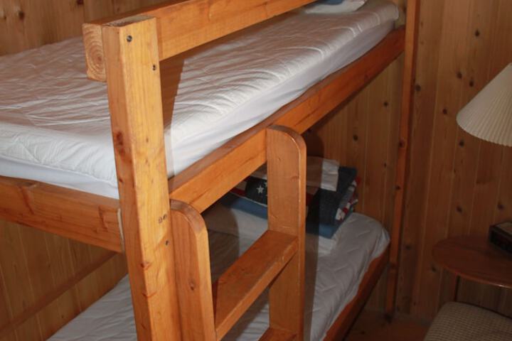 Room 35 of 64