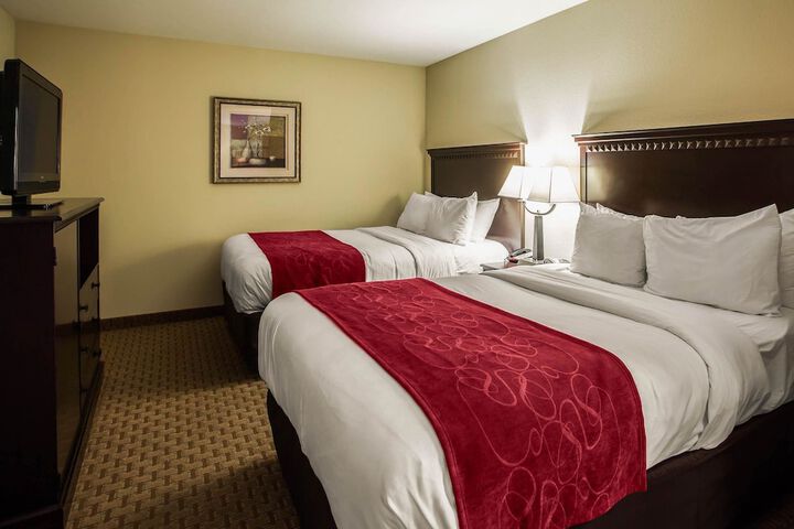 Comfort Suites Bloomington I-55 and I-74