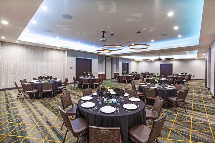 Ballroom/Hall 48 of 51