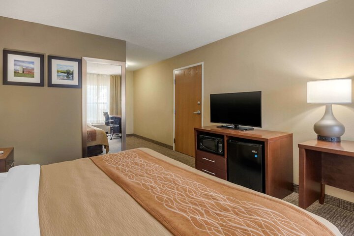 Room 21 of 38