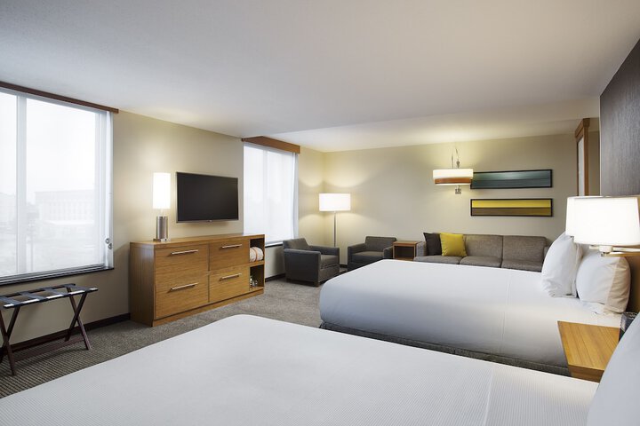 Room 21 of 36