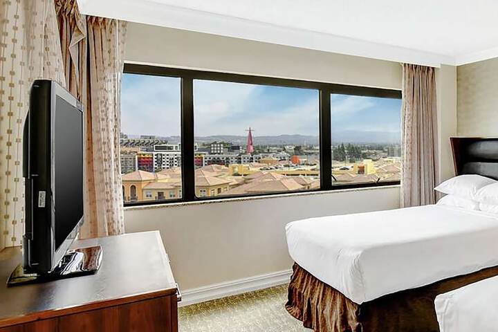 Embassy Suites by Hilton Anaheim Orange
