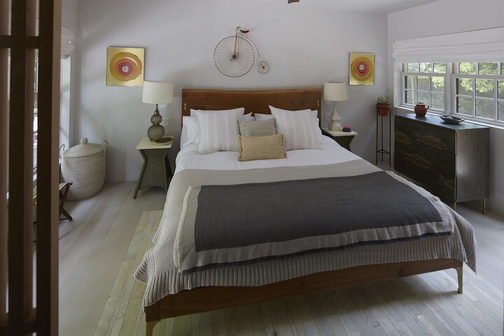 Room 10 of 25