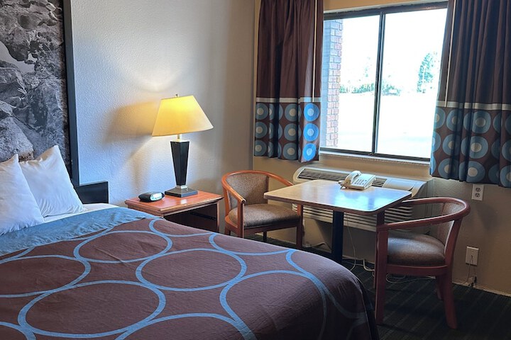 Room 44 of 50