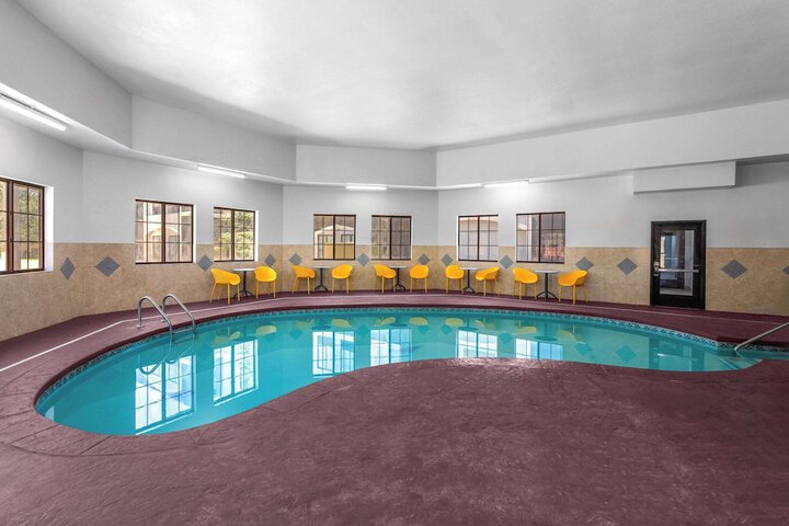 Pool 5 of 40