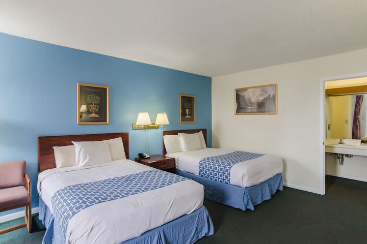 Room 12 of 40