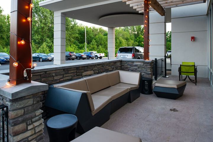 Terrace/Patio 41 of 44