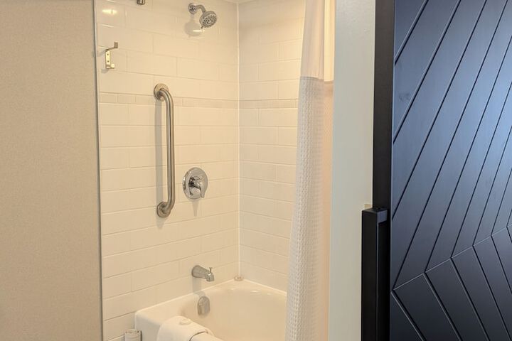 Confederation Place - Hotel