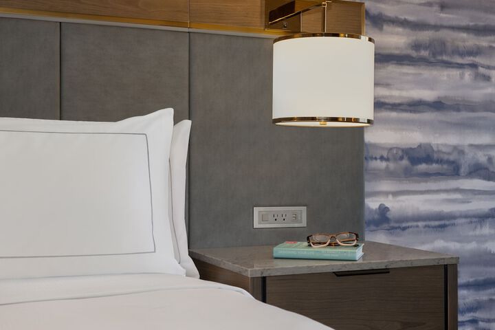 DoubleTree by Hilton Kingston
