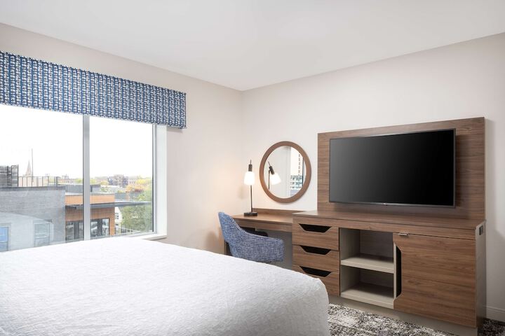 Room 21 of 66