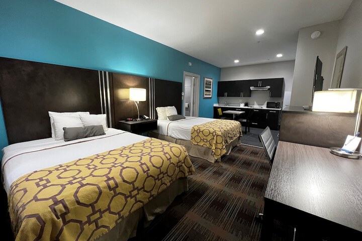 Room 30 of 38