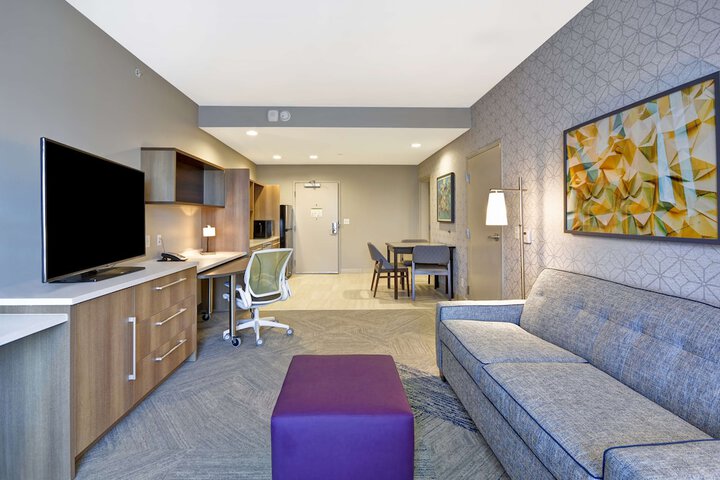 Room 32 of 45