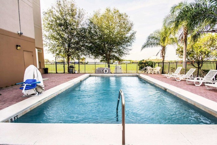 Pool 6 of 42