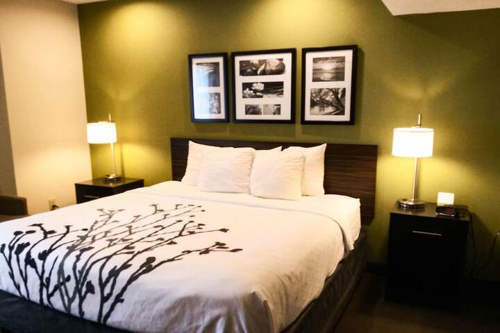 Room 12 of 44