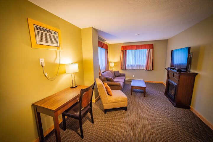 Room 51 of 66