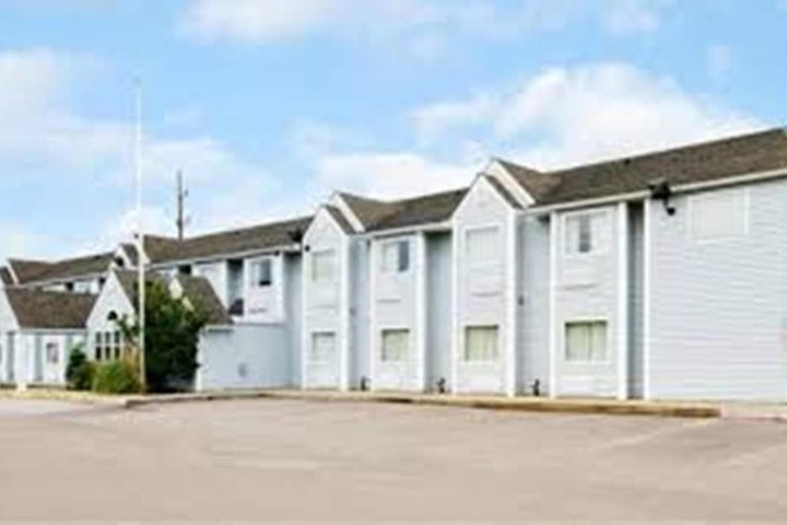 Hotel 2 of 16
