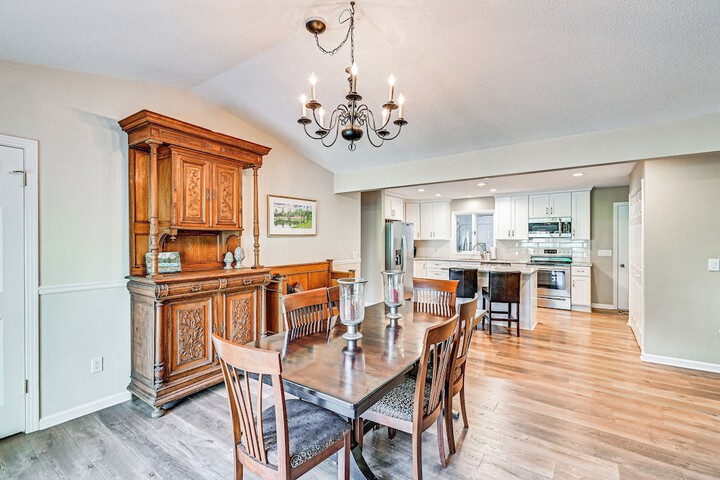 Charming Pinehurst Getaway w / Golf Course View!