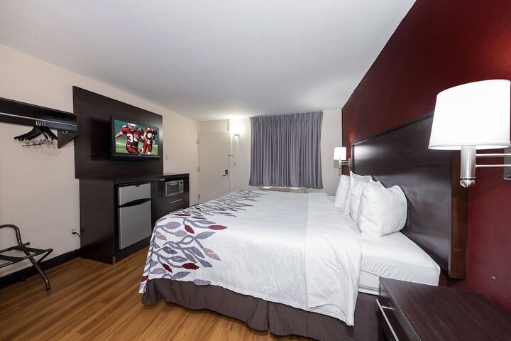 Room 17 of 41
