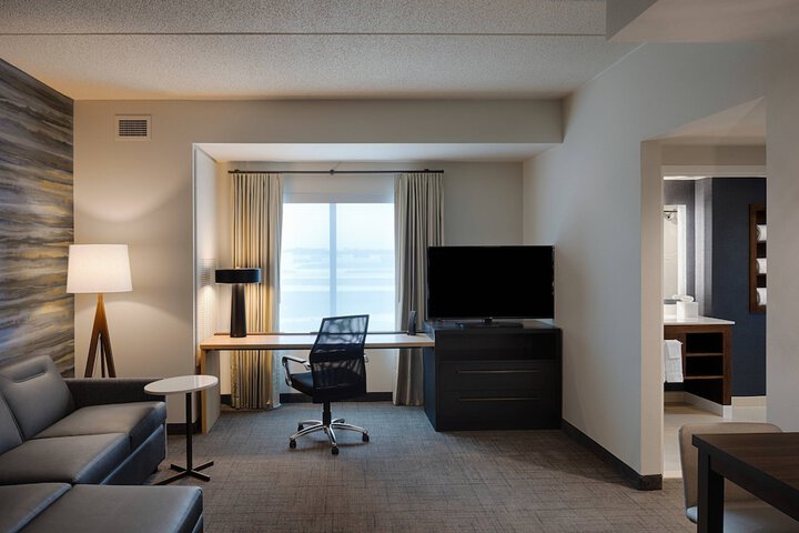 Room 17 of 35