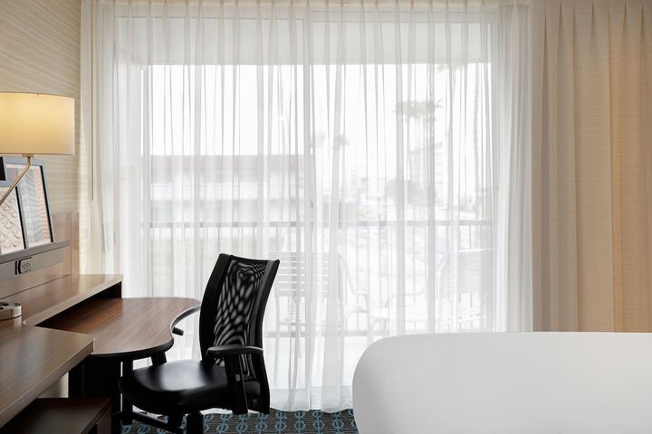 Room 28 of 44