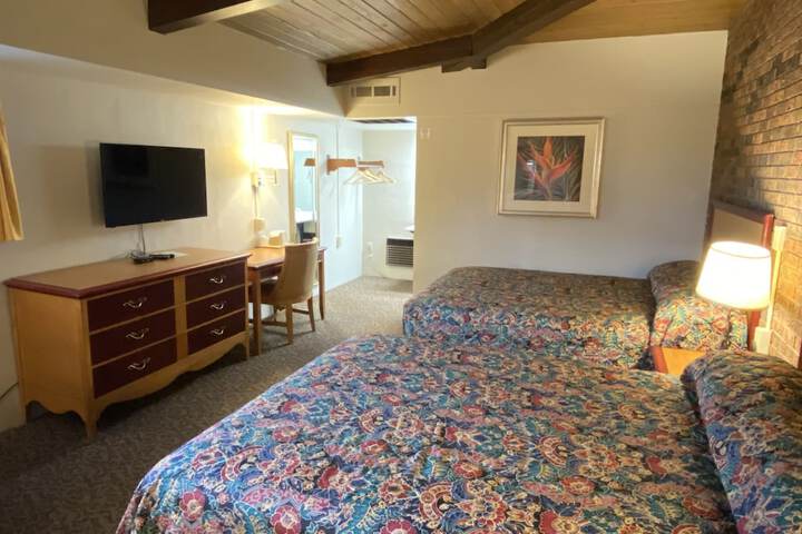 Room 30 of 53