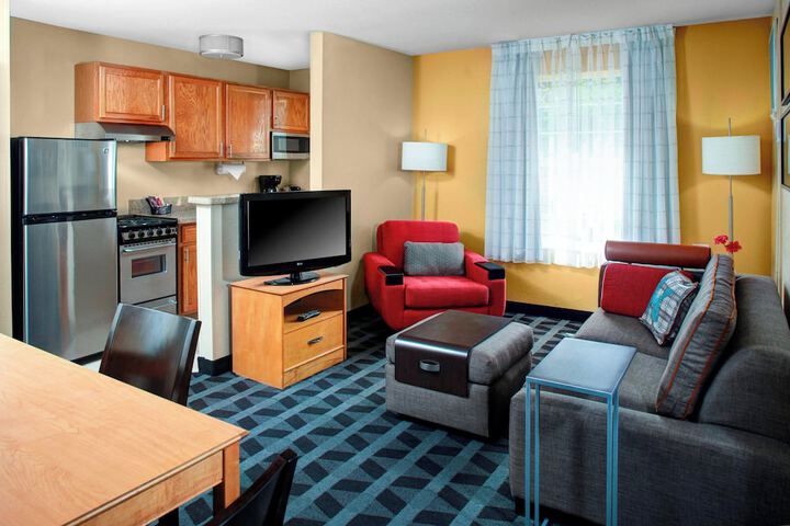 Room 11 of 23