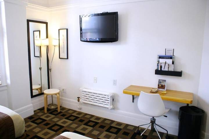 Room 22 of 58