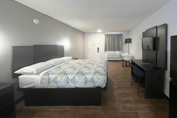 Studio 6 Suites Hurricane Wv