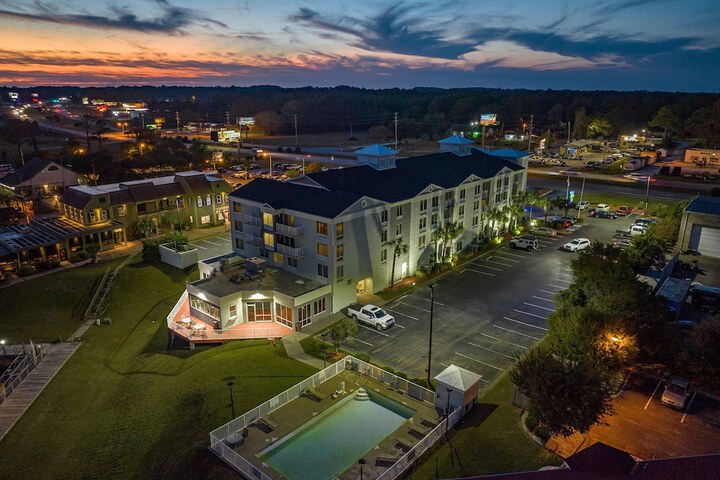 Holiday Inn Express N.Myrtle Beach- Little River by IHG