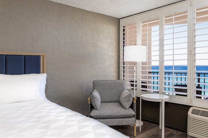 Holiday Inn Resort Panama City Beach by IHG
