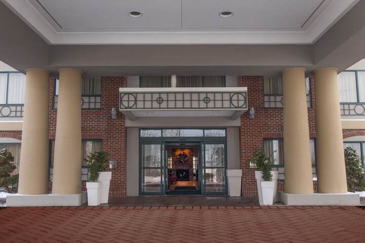 Hotel 7 of 35