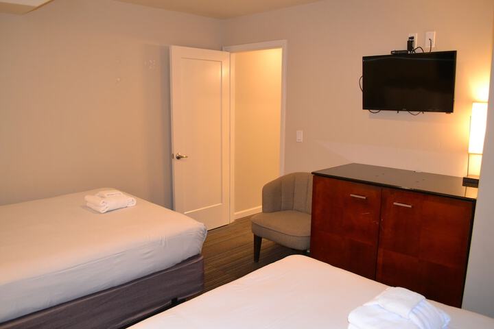 Room 27 of 53