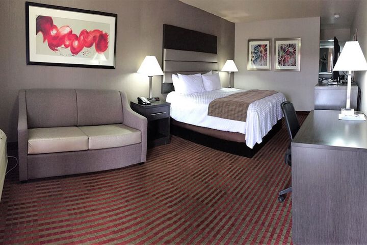 Room 8 of 20
