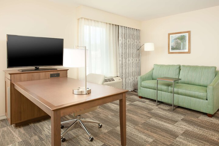 Hampton Inn & Suites Niles / Warren