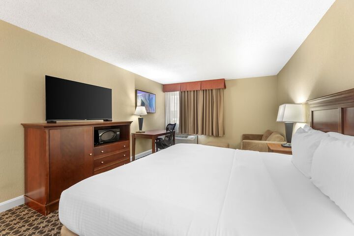 Best Western Plus Wooster Hotel & Conference Center