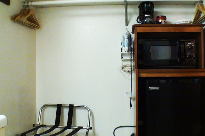 Room 14 of 21