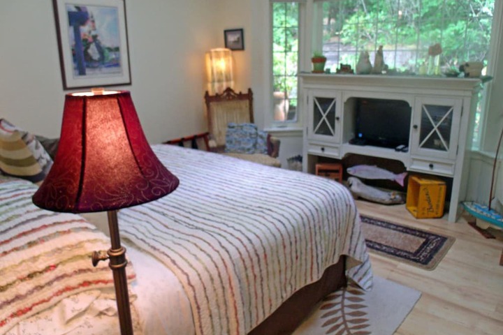 Room 13 of 34