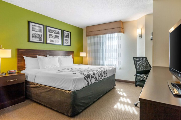 Room 22 of 29